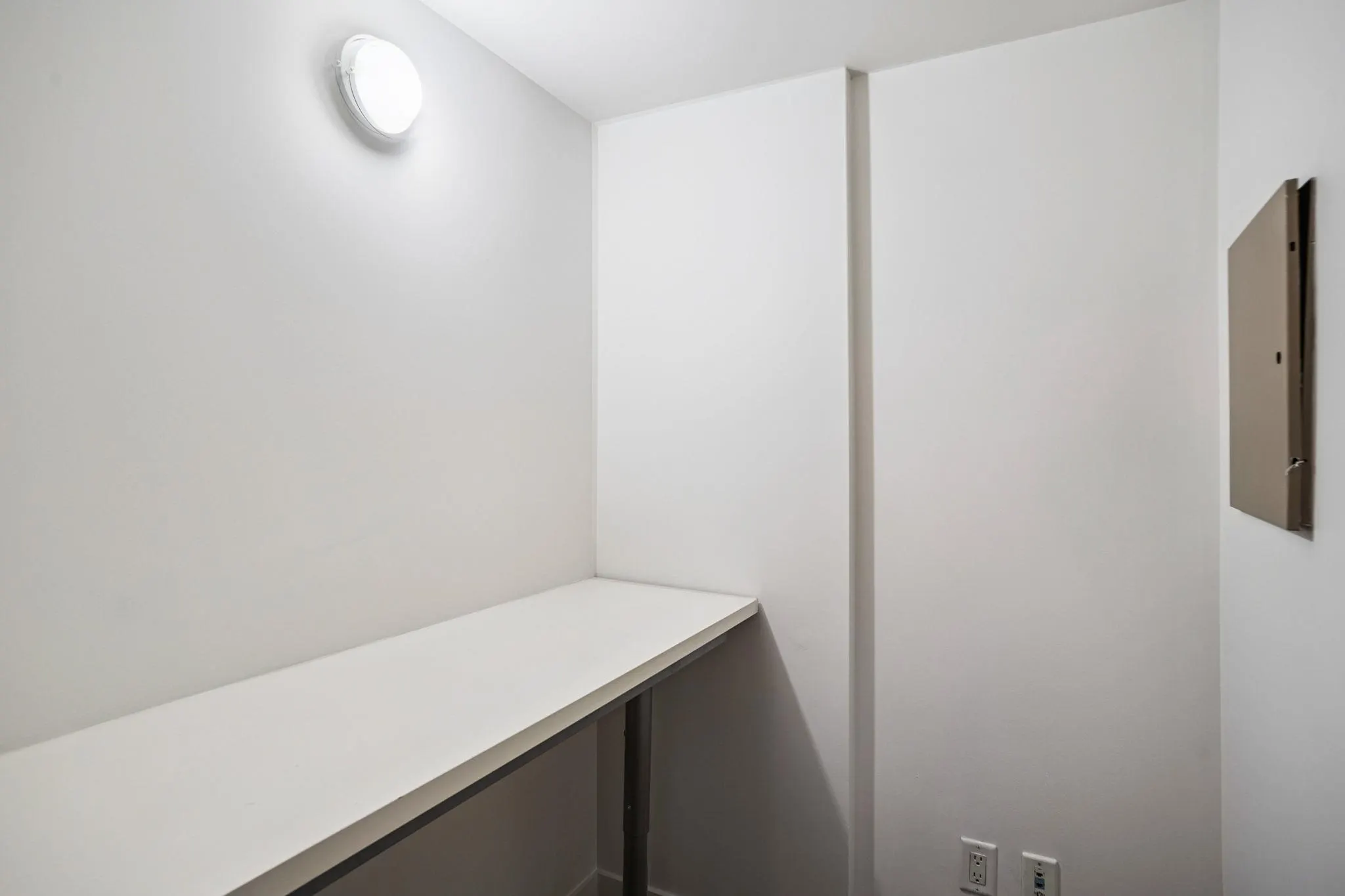 2006 610 Granville Street