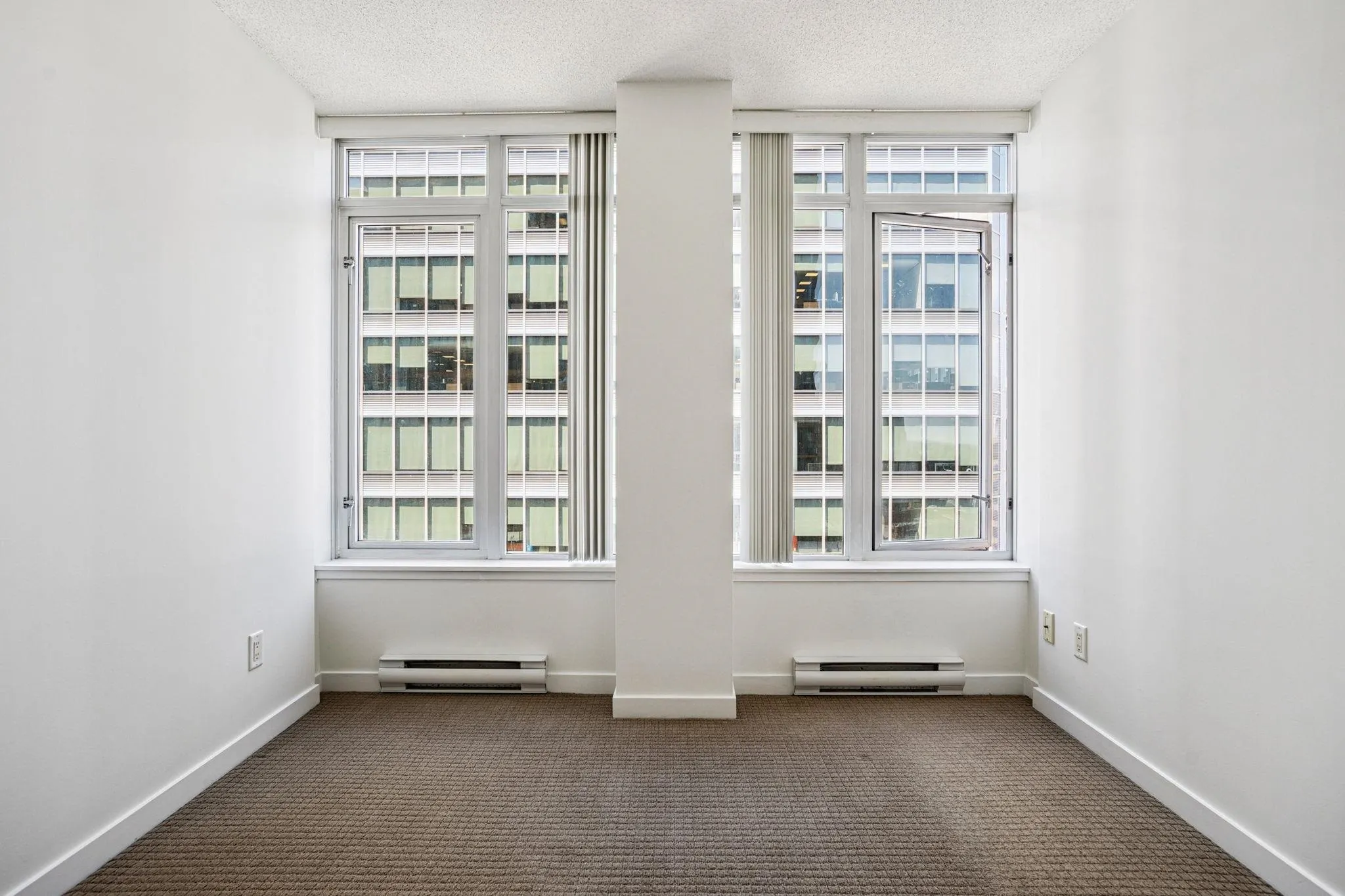 2006 610 Granville Street