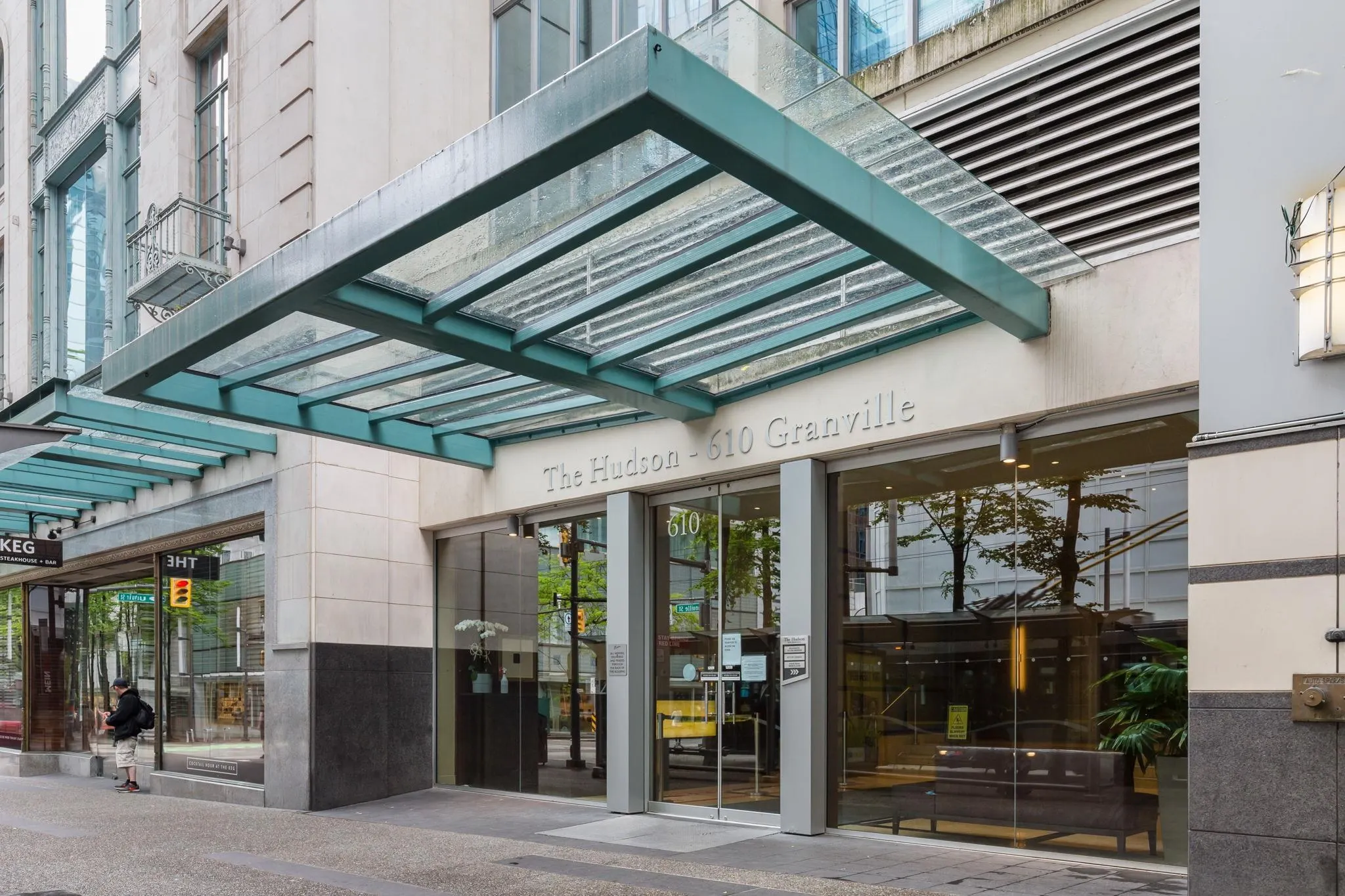 2006 610 Granville Street