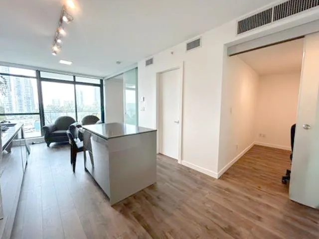 709 4488 Juneau Street