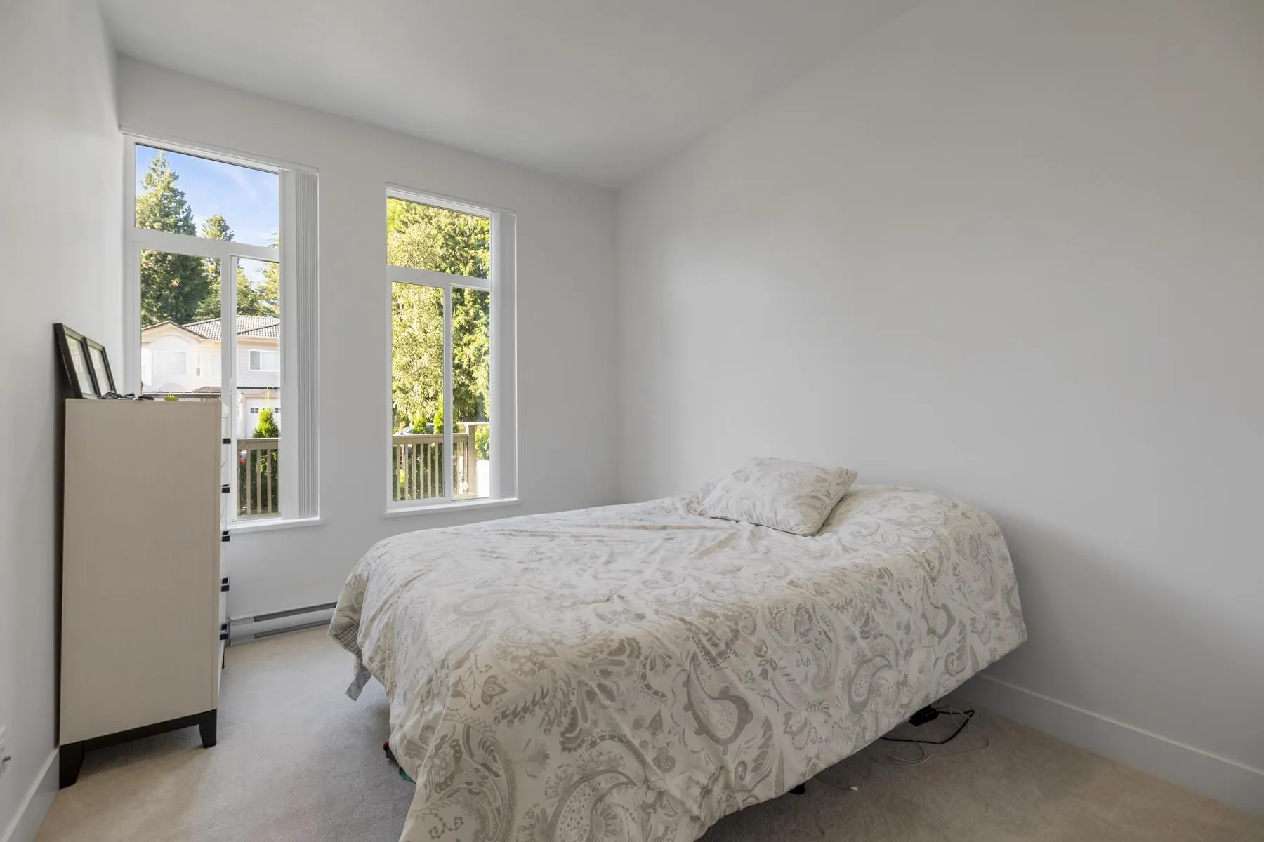 110 708 Edgar Avenue