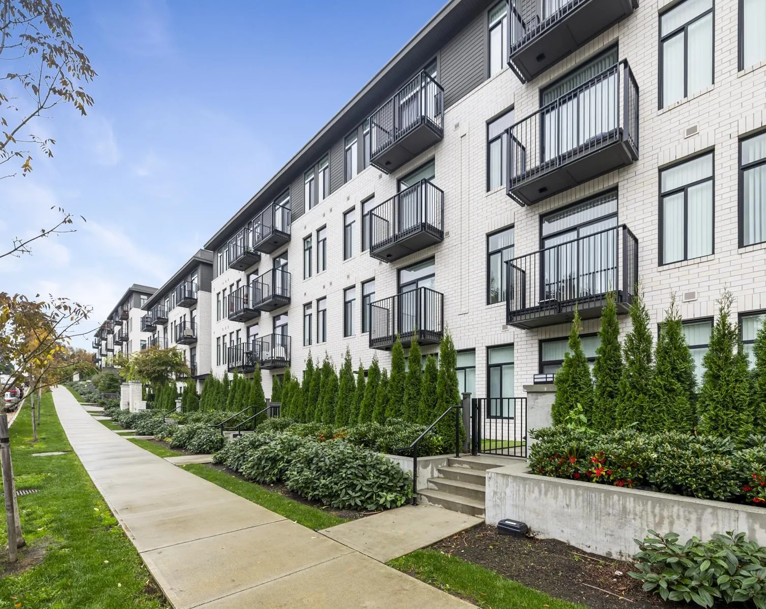 110 708 Edgar Avenue