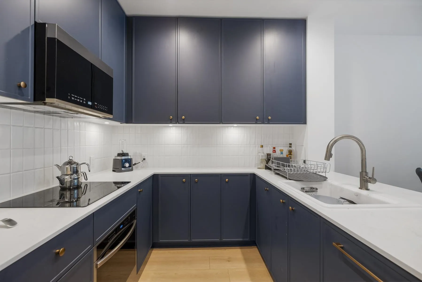 110 708 Edgar Avenue