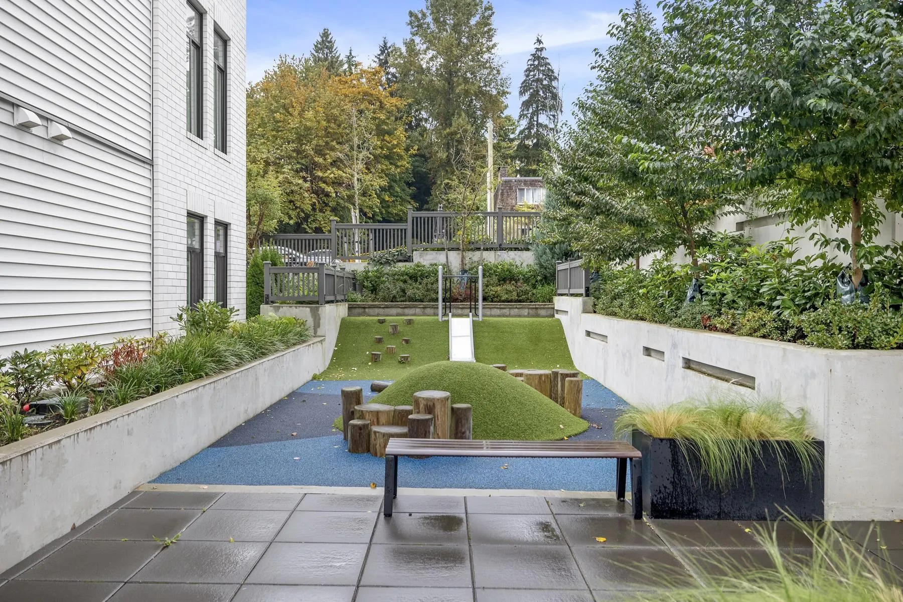 110 708 Edgar Avenue