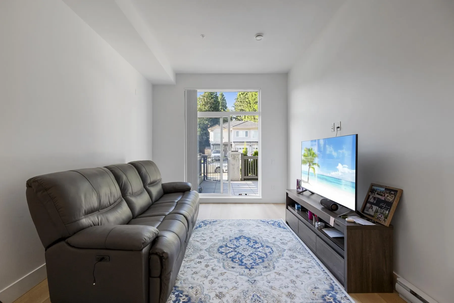 110 708 Edgar Avenue