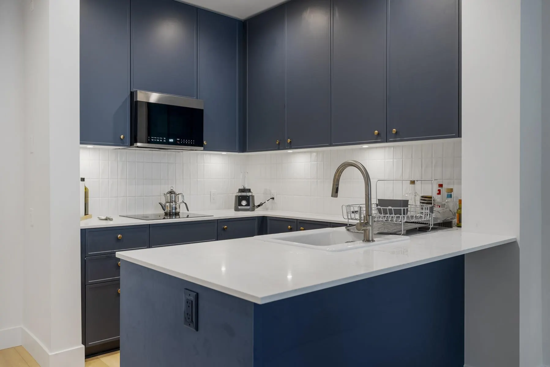 110 708 Edgar Avenue