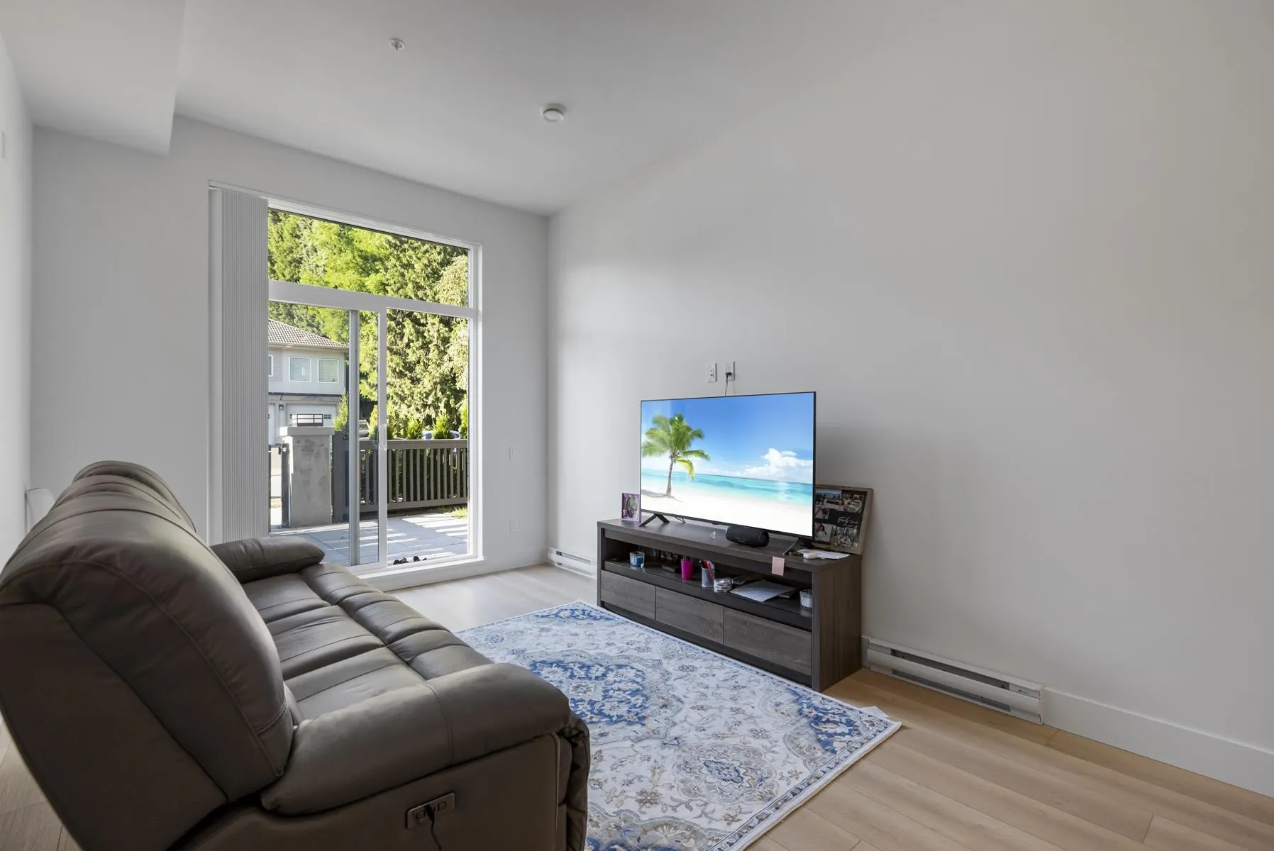 110 708 Edgar Avenue