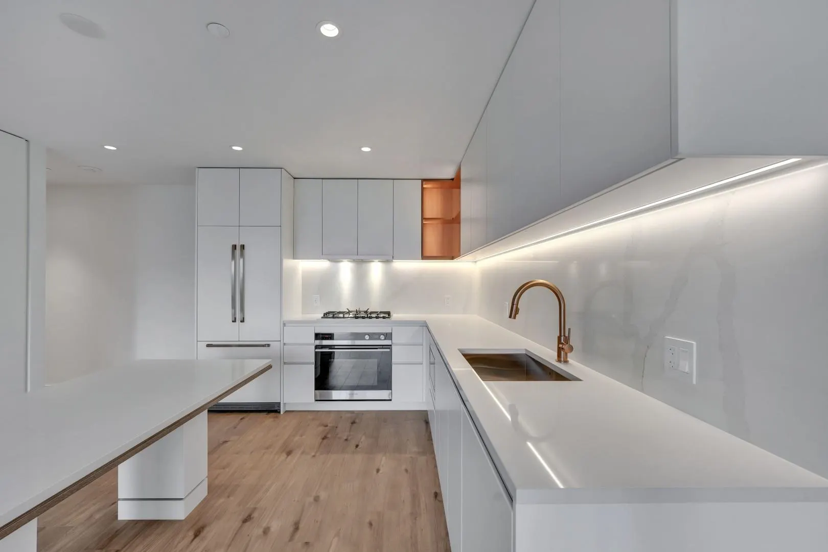 3601 720 Farrow Street