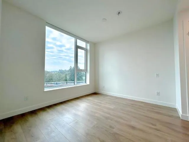 809 308 Alderson Avenue