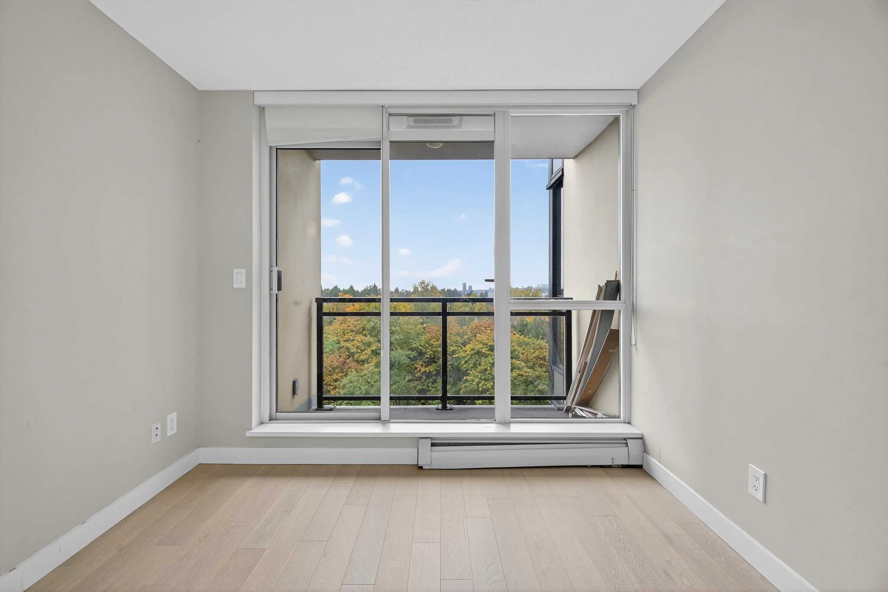 1105 10777 University Drive