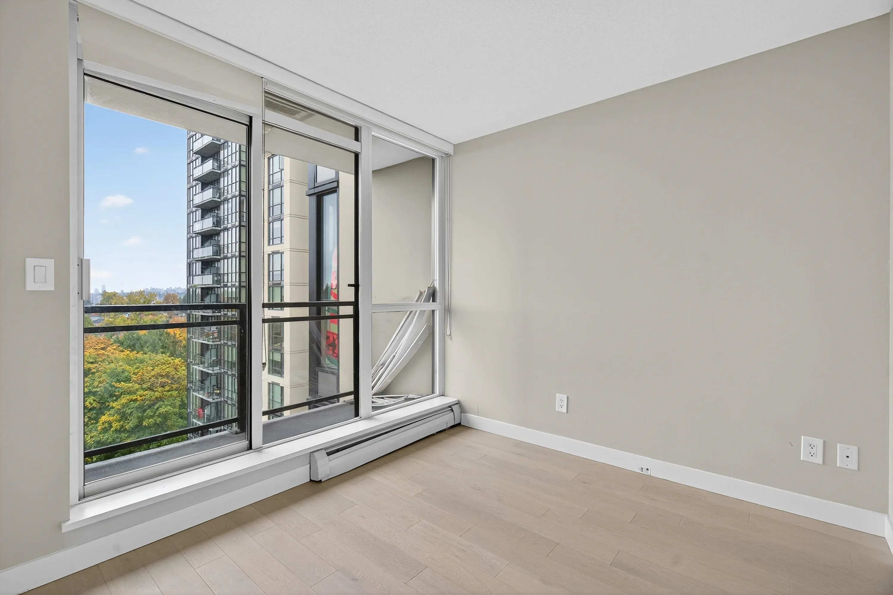 1105 10777 University Drive