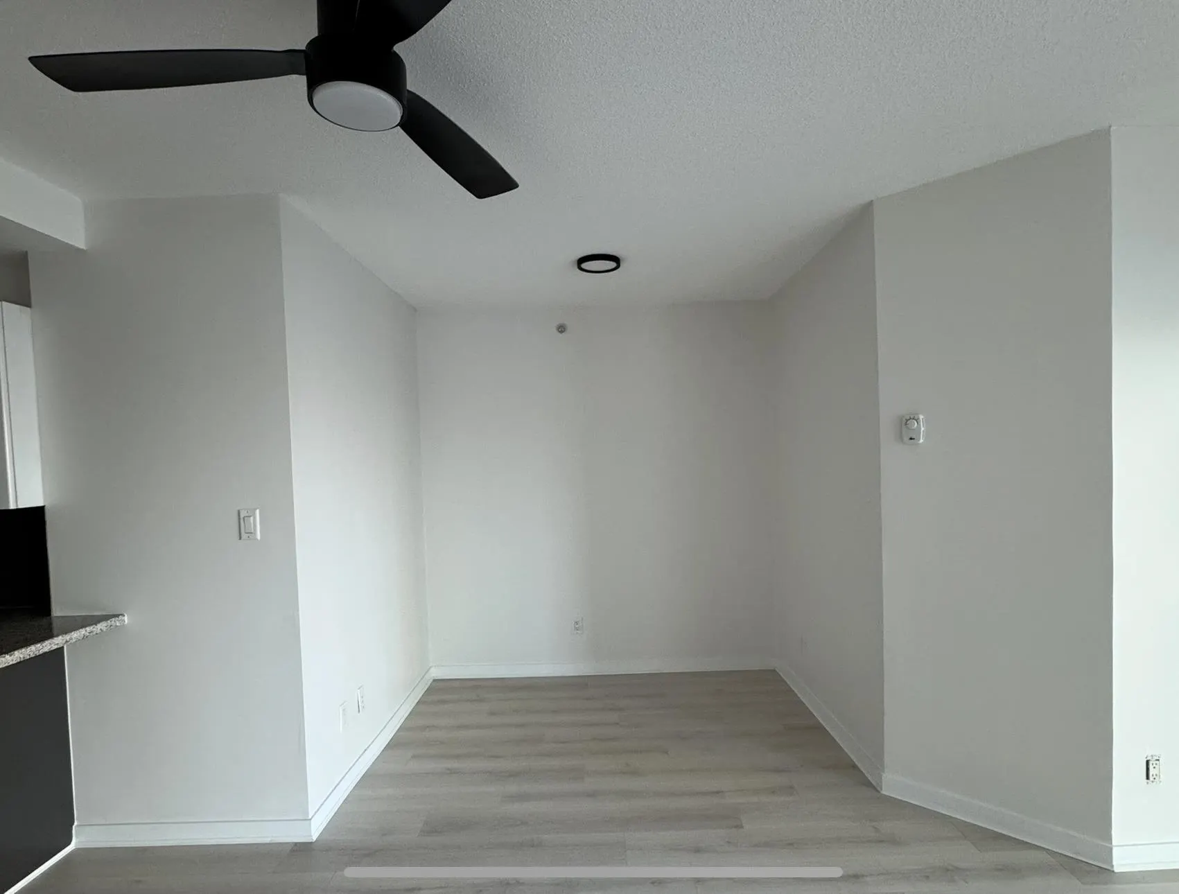 907 14 Begbie Street