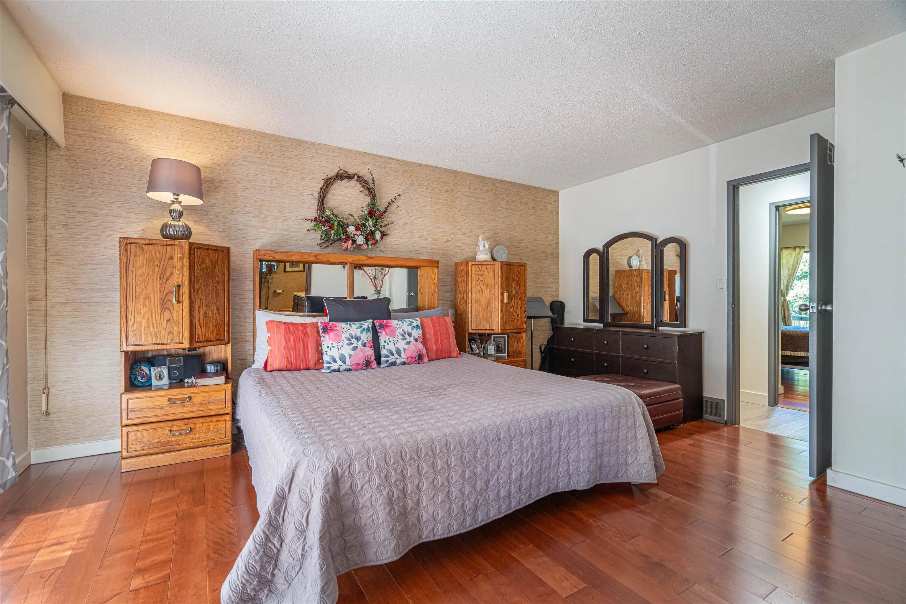 12861 Barnsdale Street