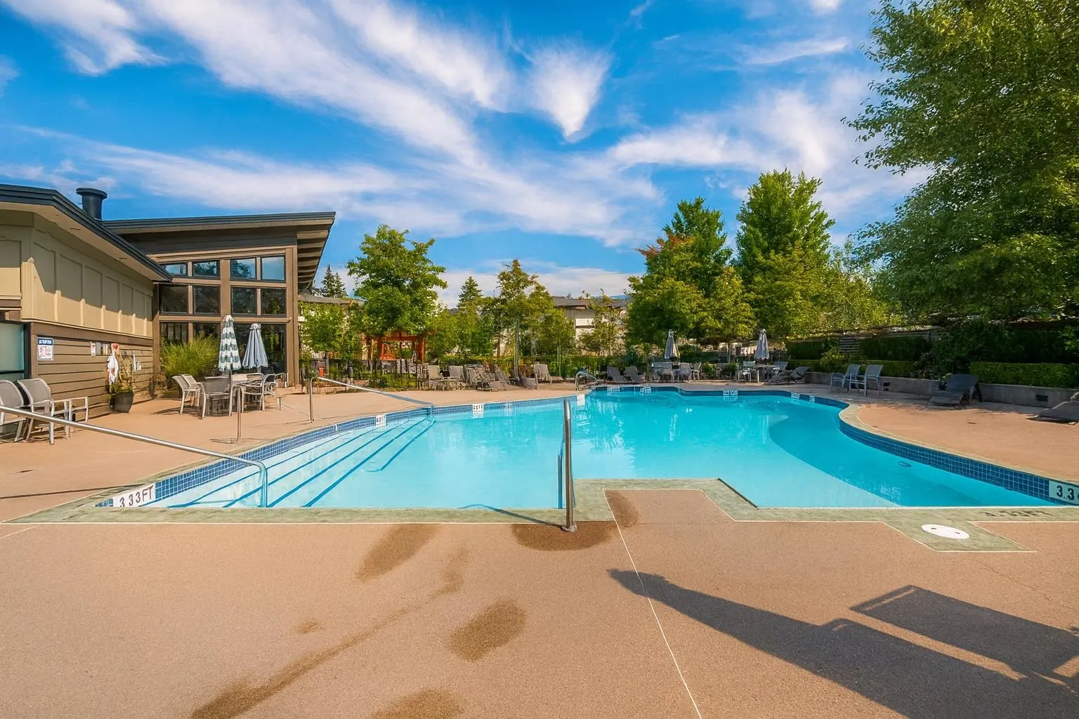 706 3100 Windsor Gate