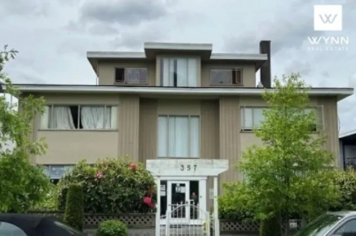 1 357 W 4th Street