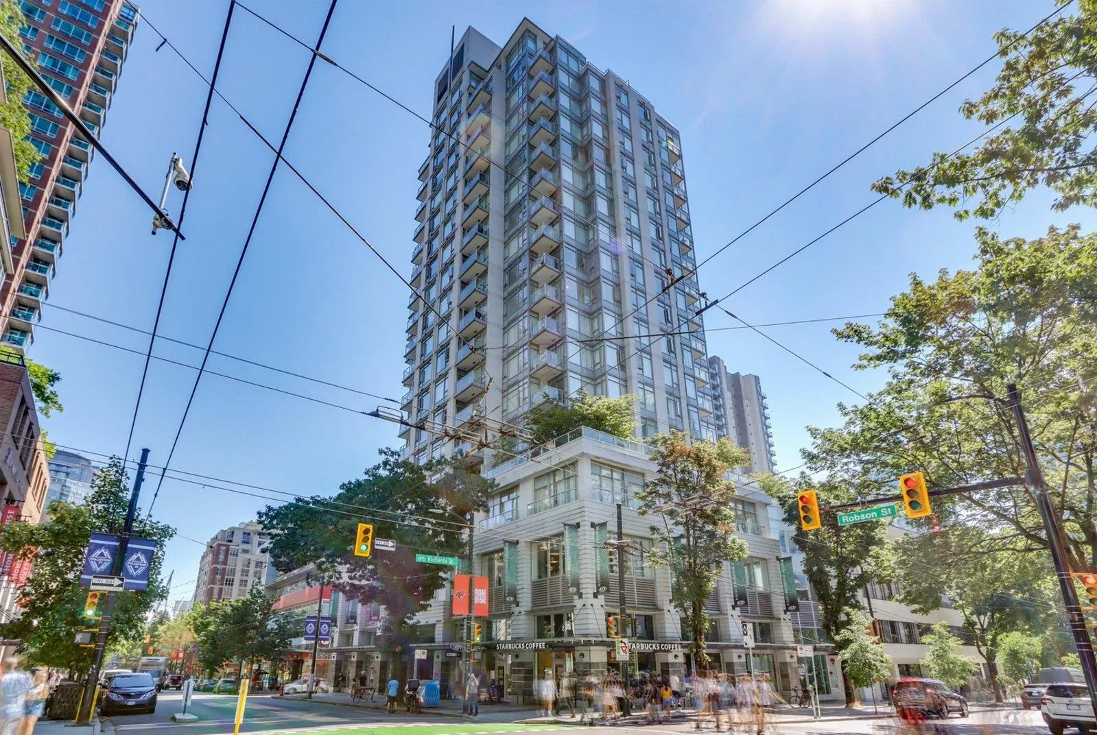 480 Robson Street