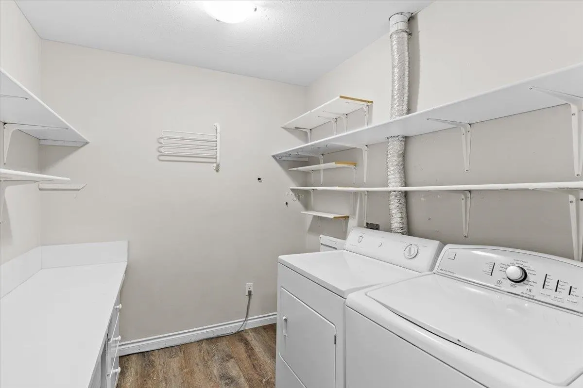 107 1450 Merklin Street