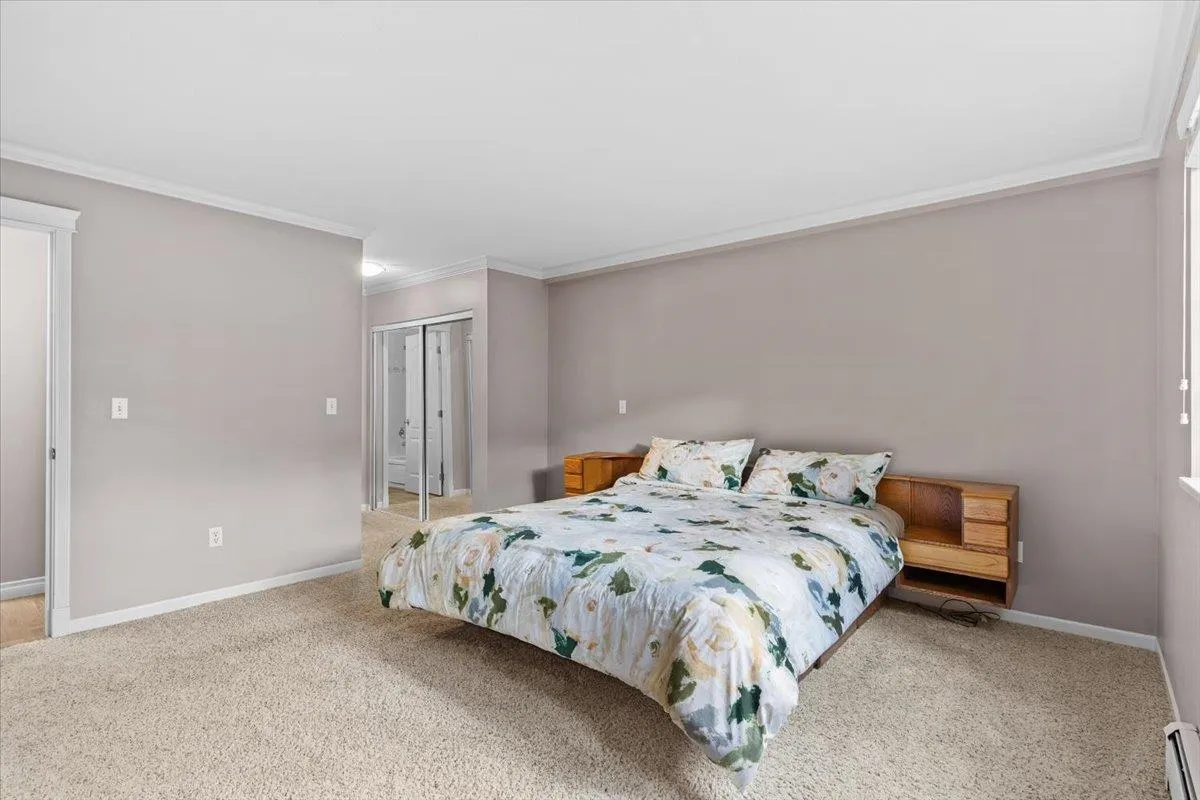 107 1450 Merklin Street