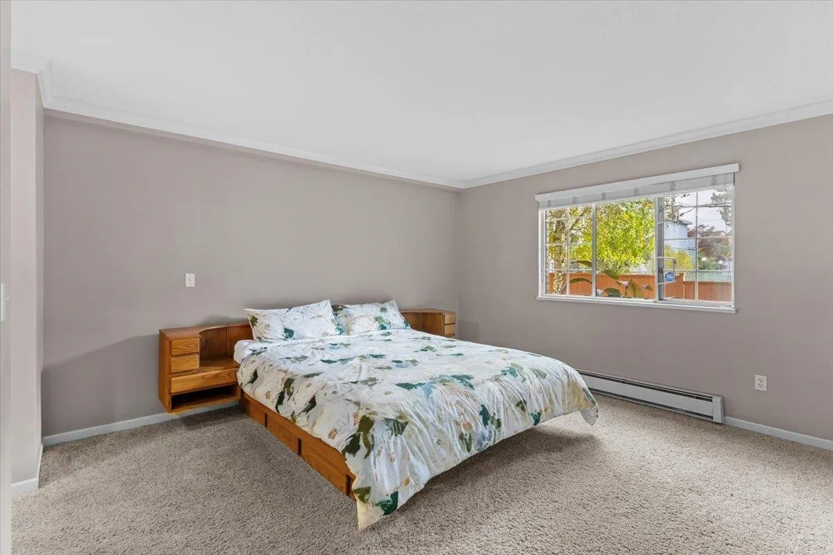 107 1450 Merklin Street