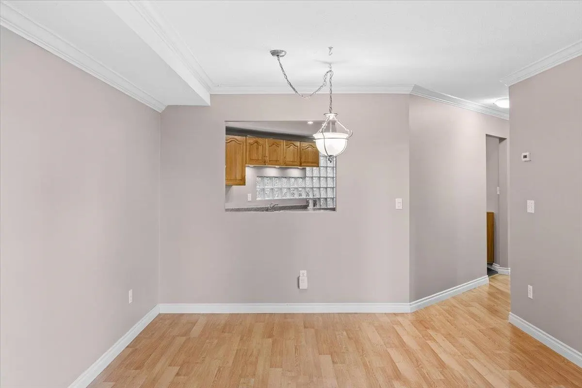 107 1450 Merklin Street