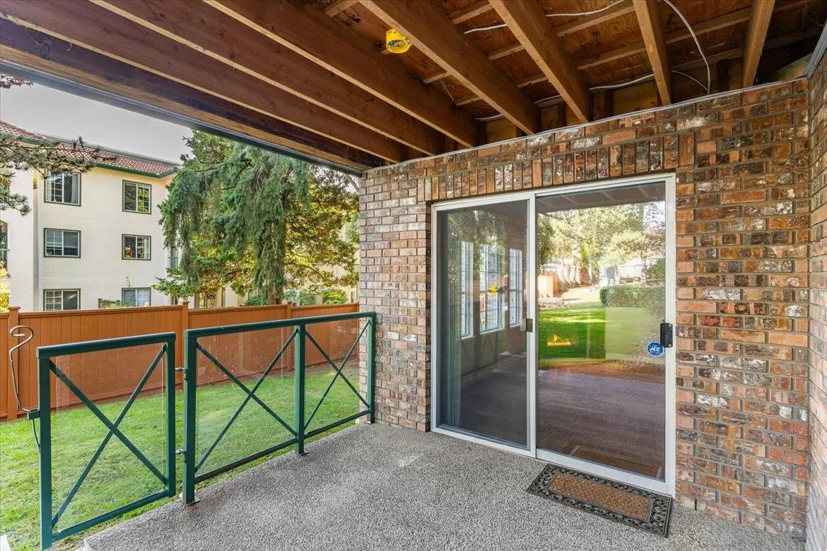 107 1450 Merklin Street