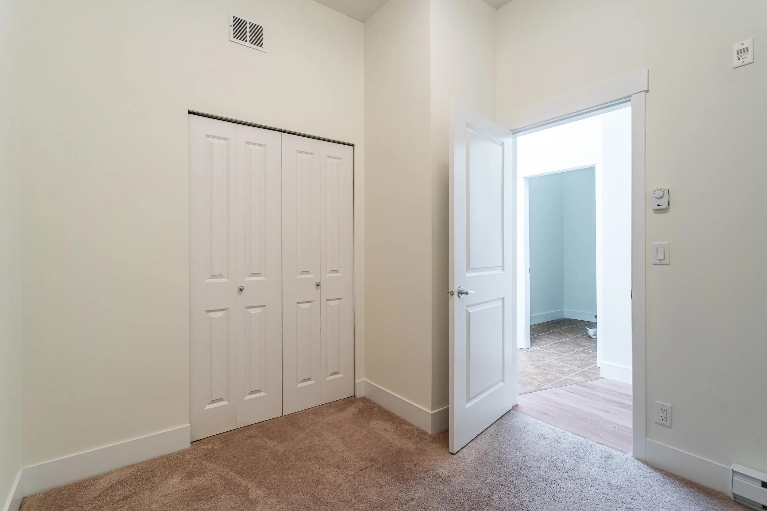 411 2632 Pauline Street