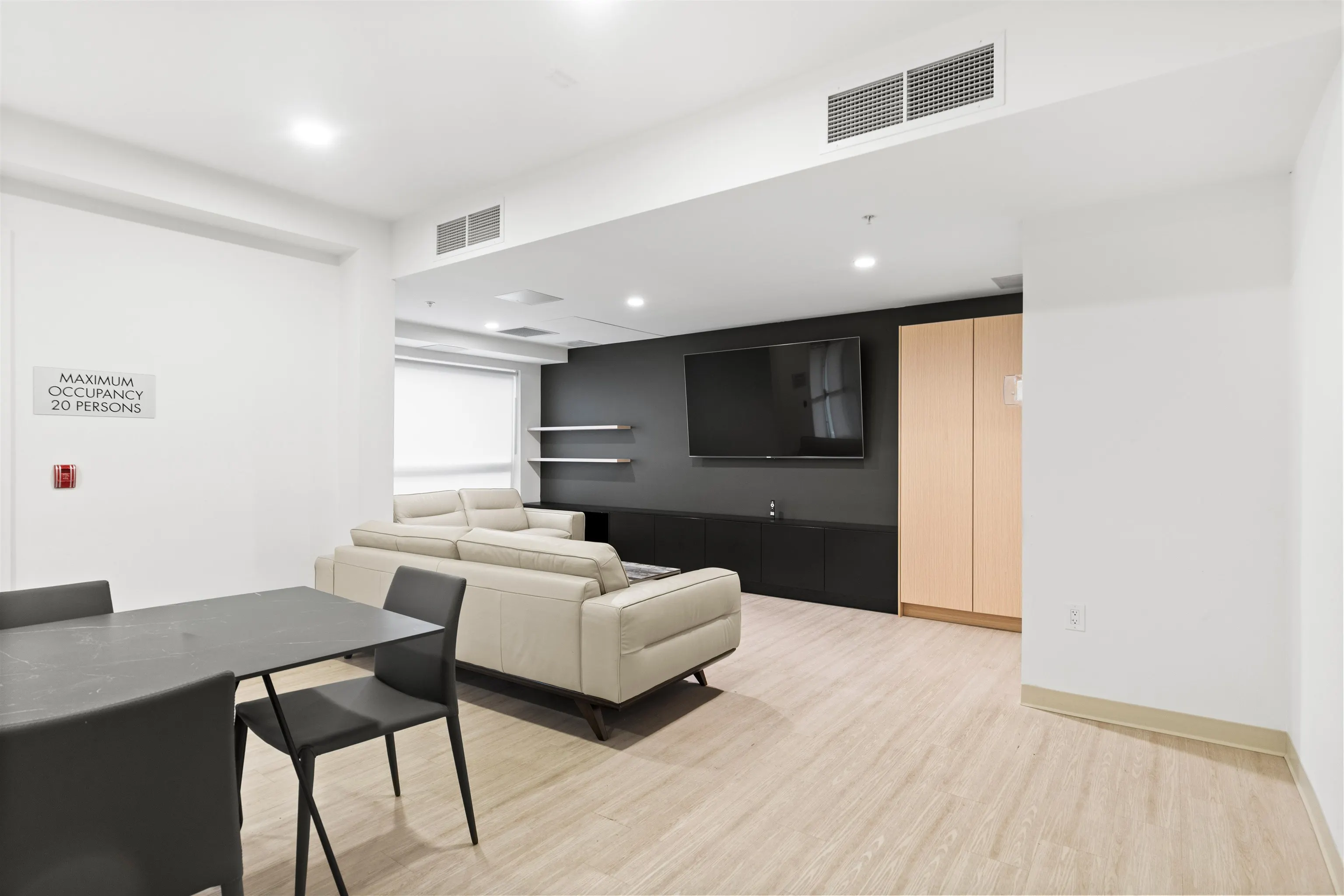 206 10777 138 Street