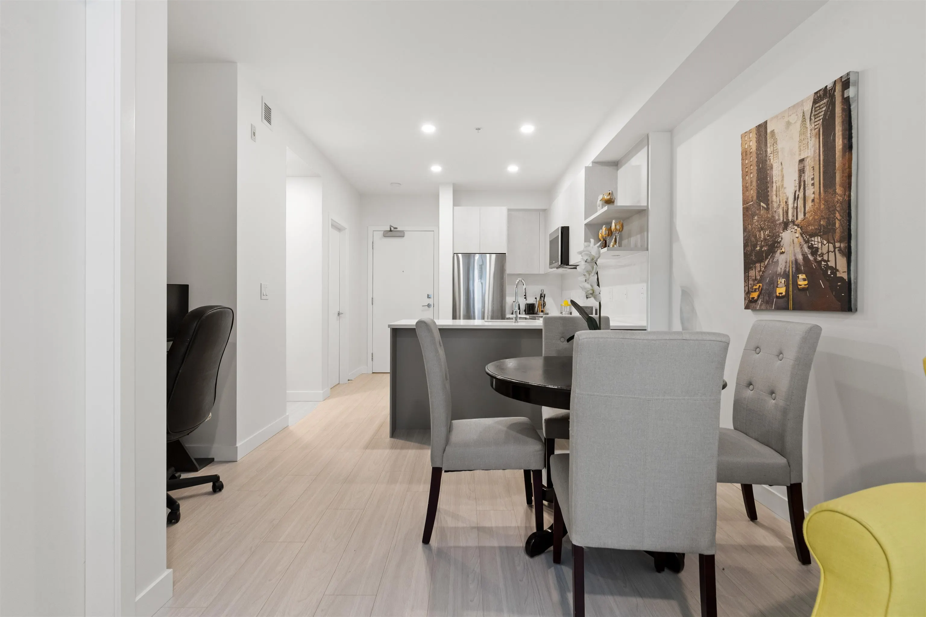 206 10777 138 Street