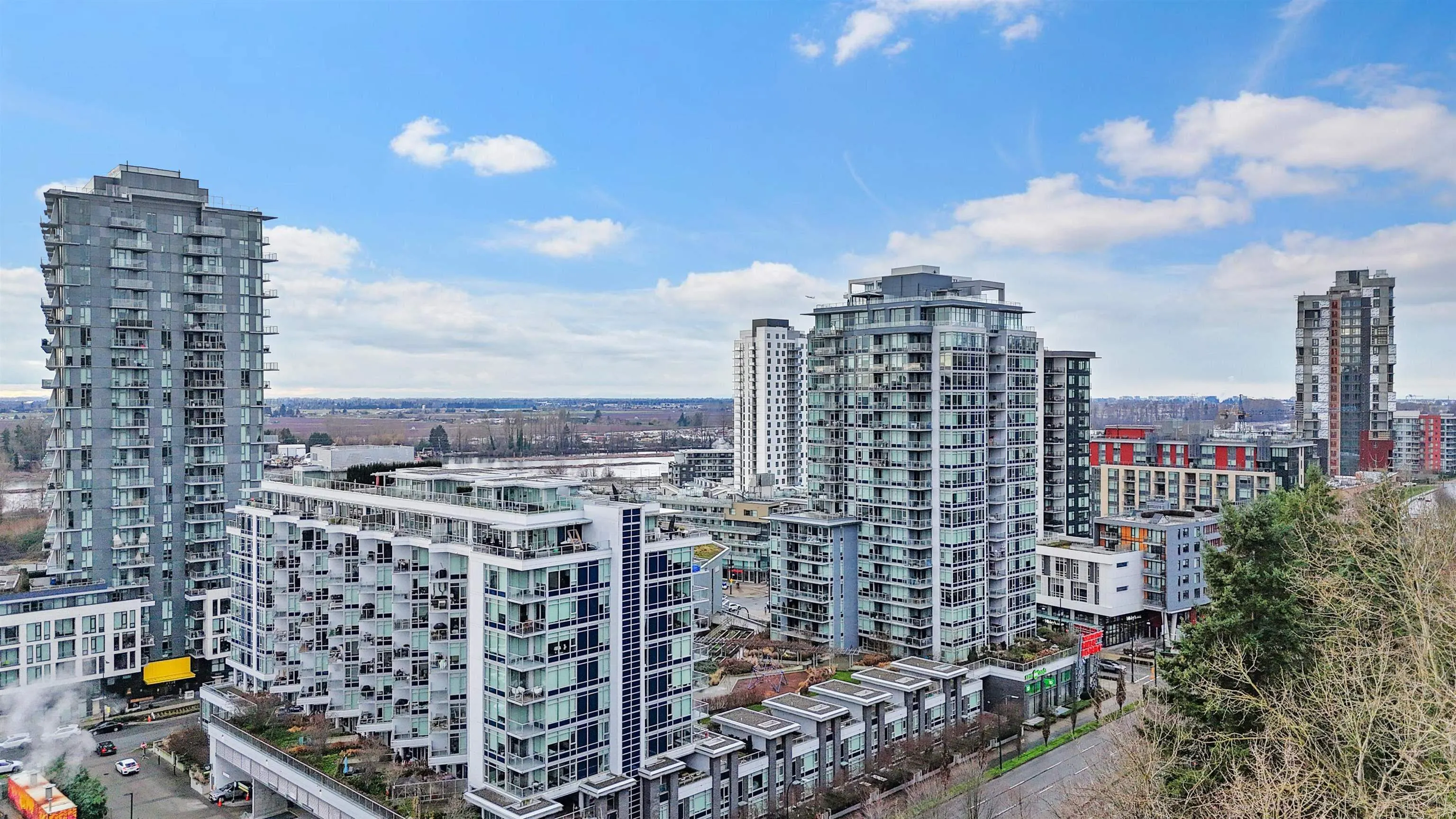 1702 8538 River District Crossing