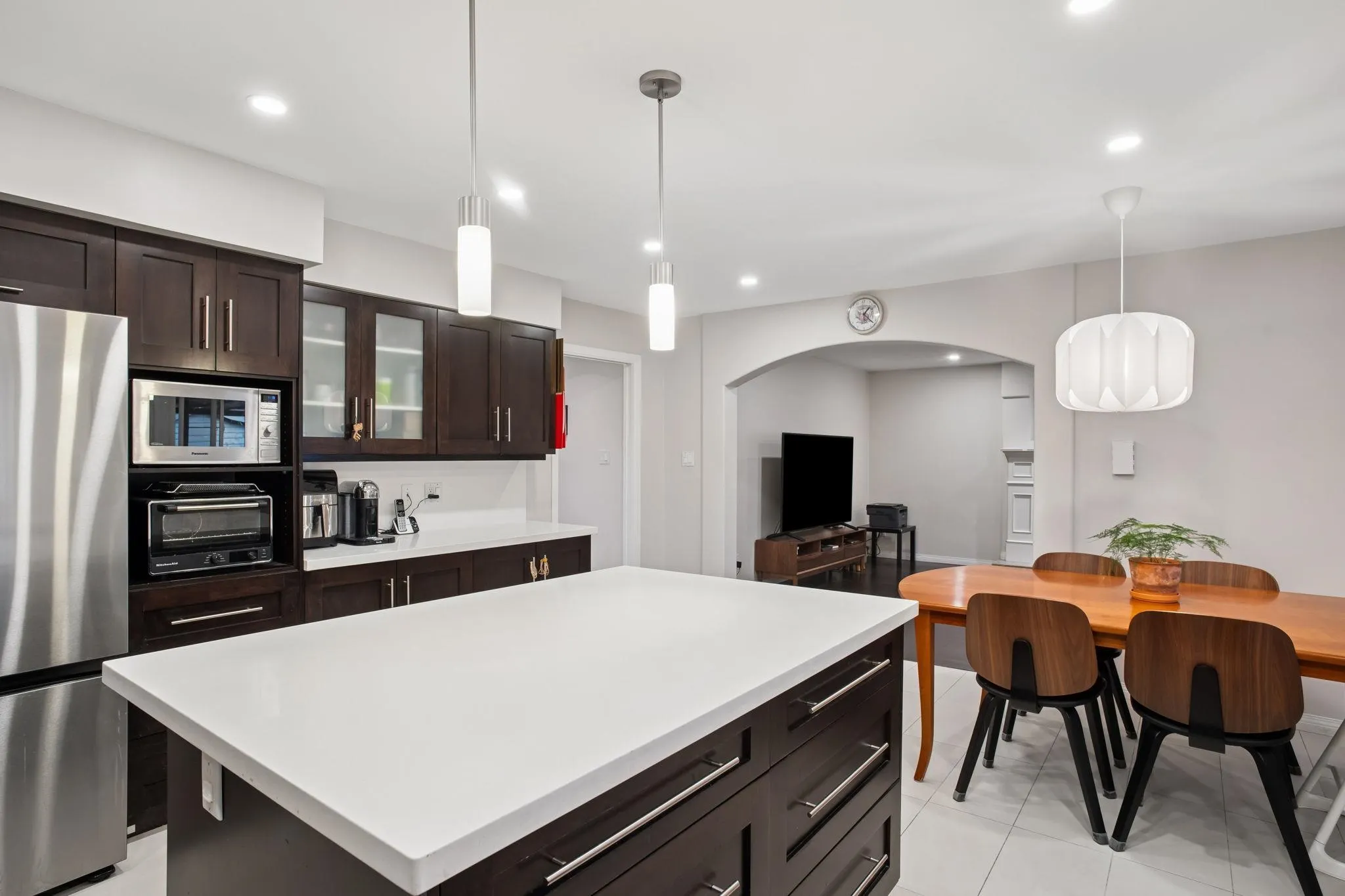 6080 Granville Avenue