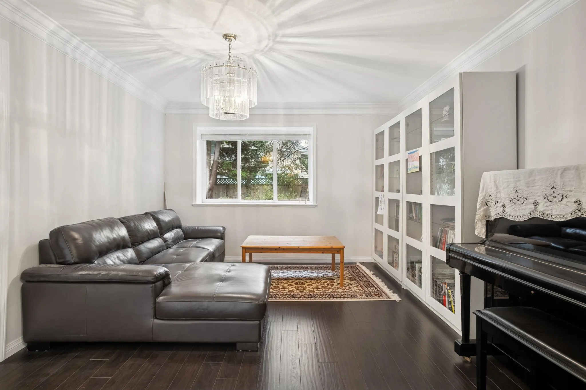 6080 Granville Avenue