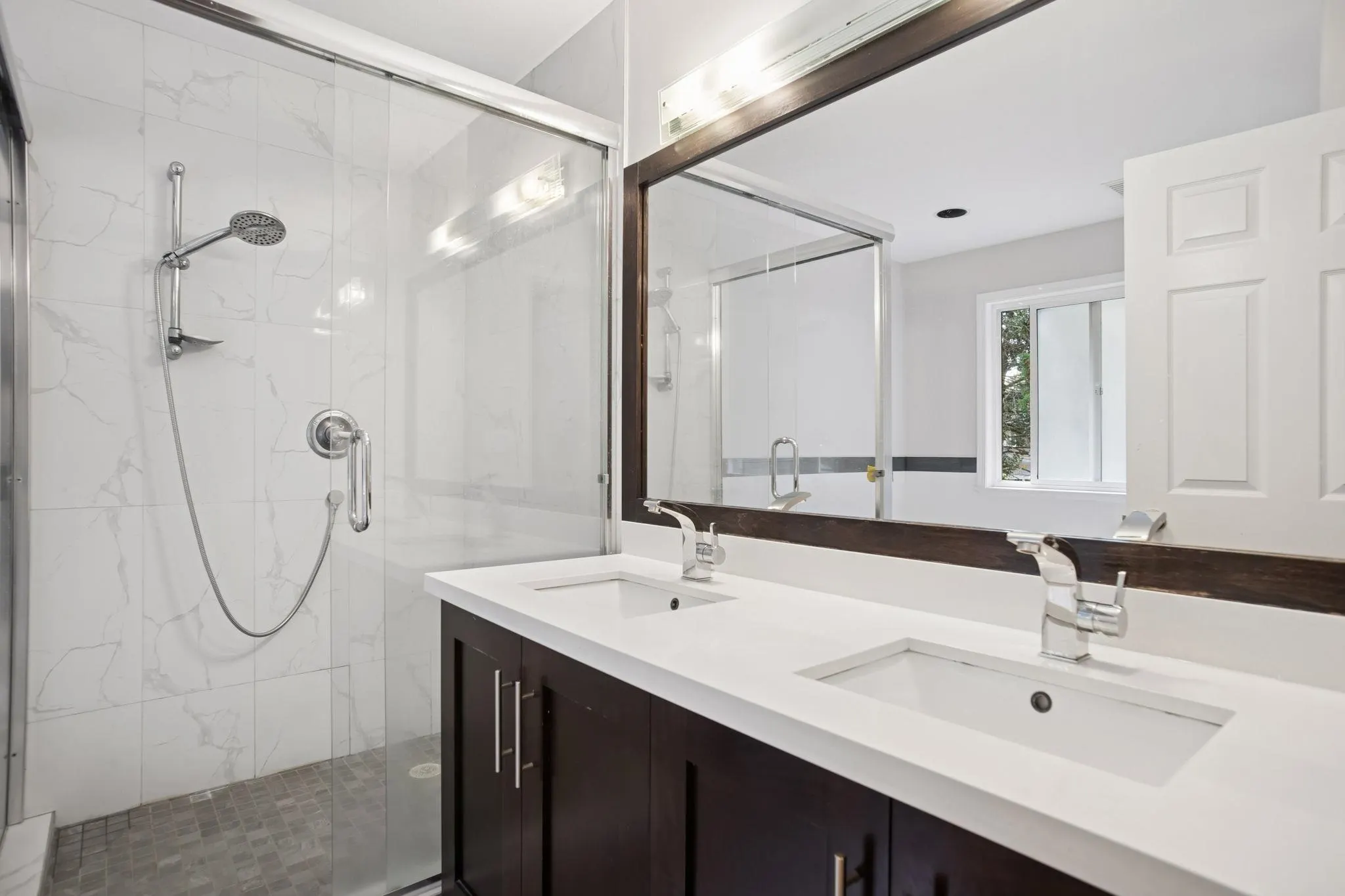 6080 Granville Avenue