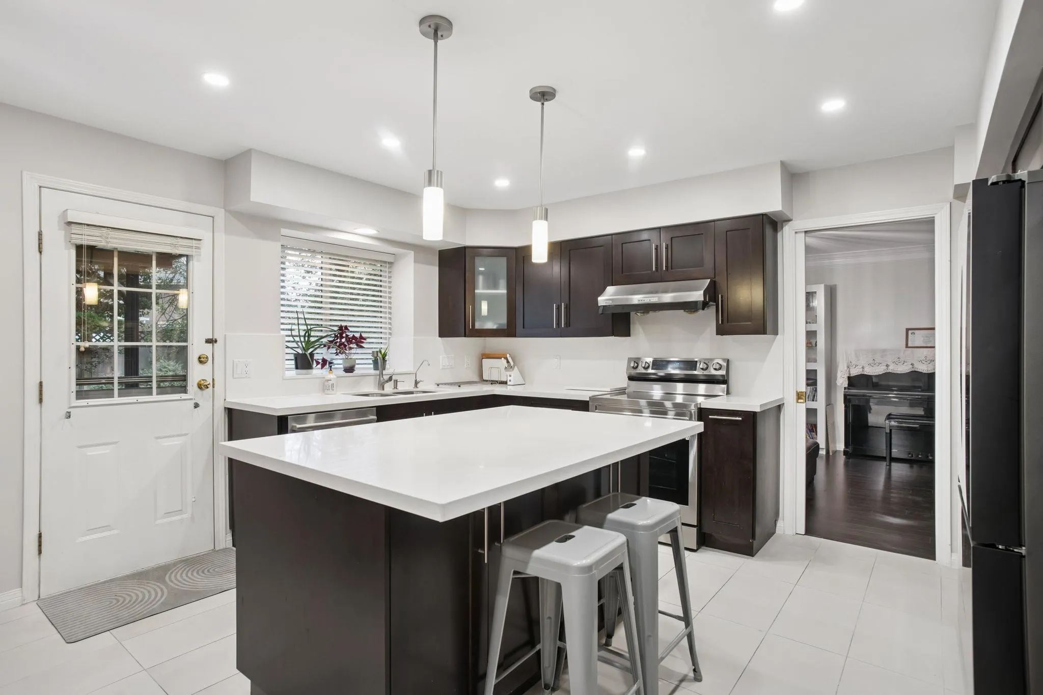 6080 Granville Avenue