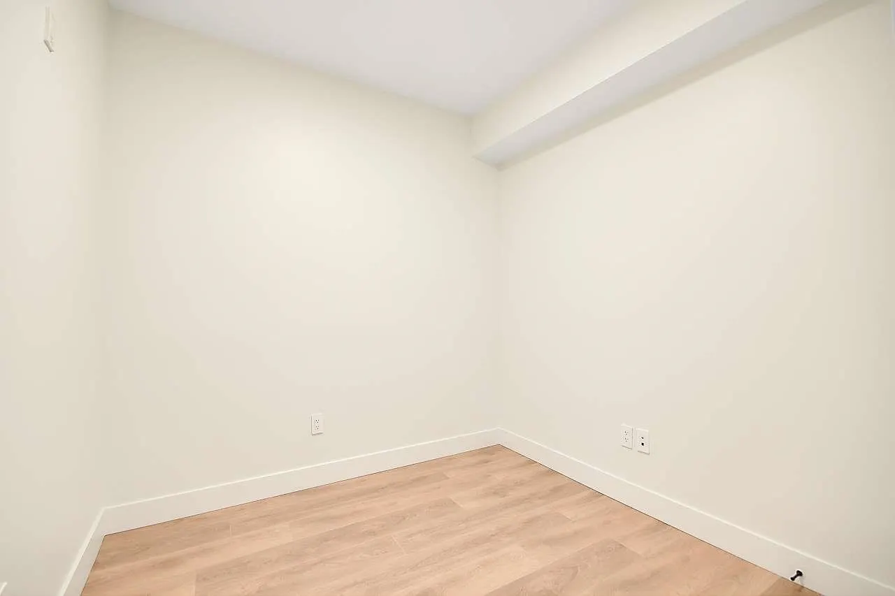 411 8496 120 Street