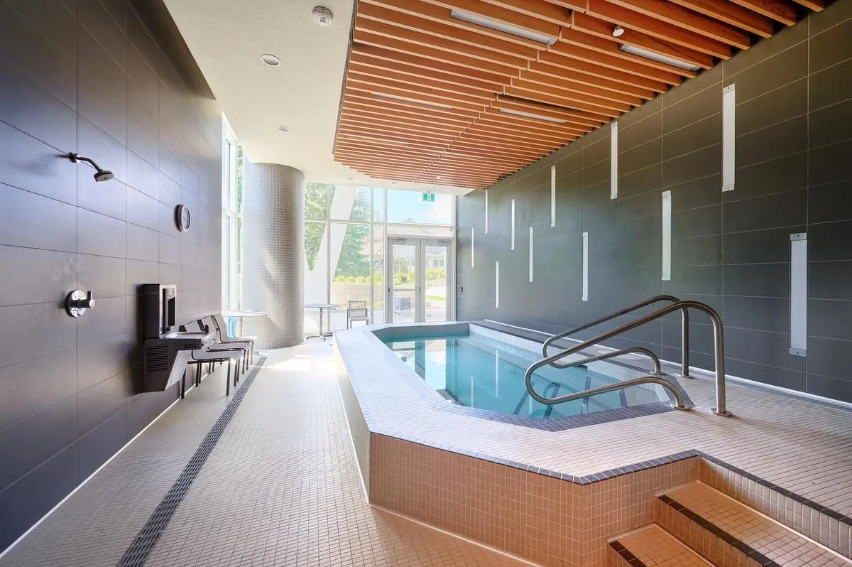 2002 200 Klahanie Court