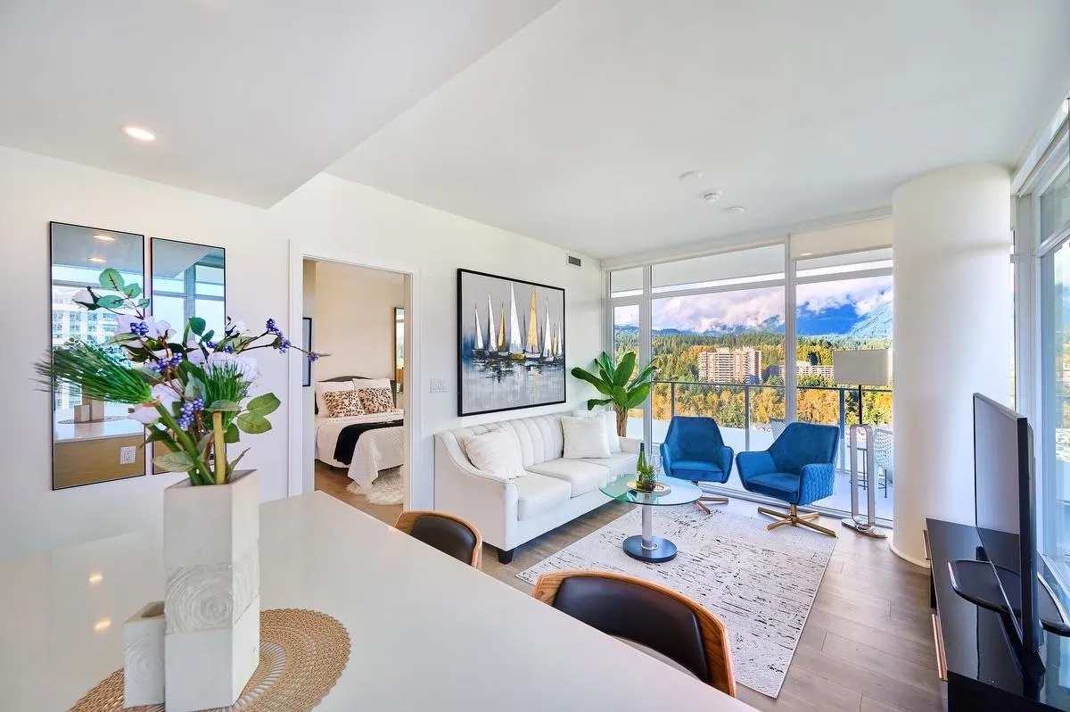 2002 200 Klahanie Court