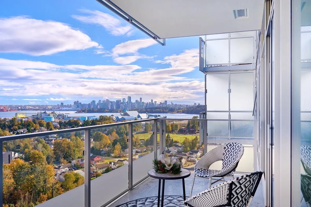 2002 200 Klahanie Court