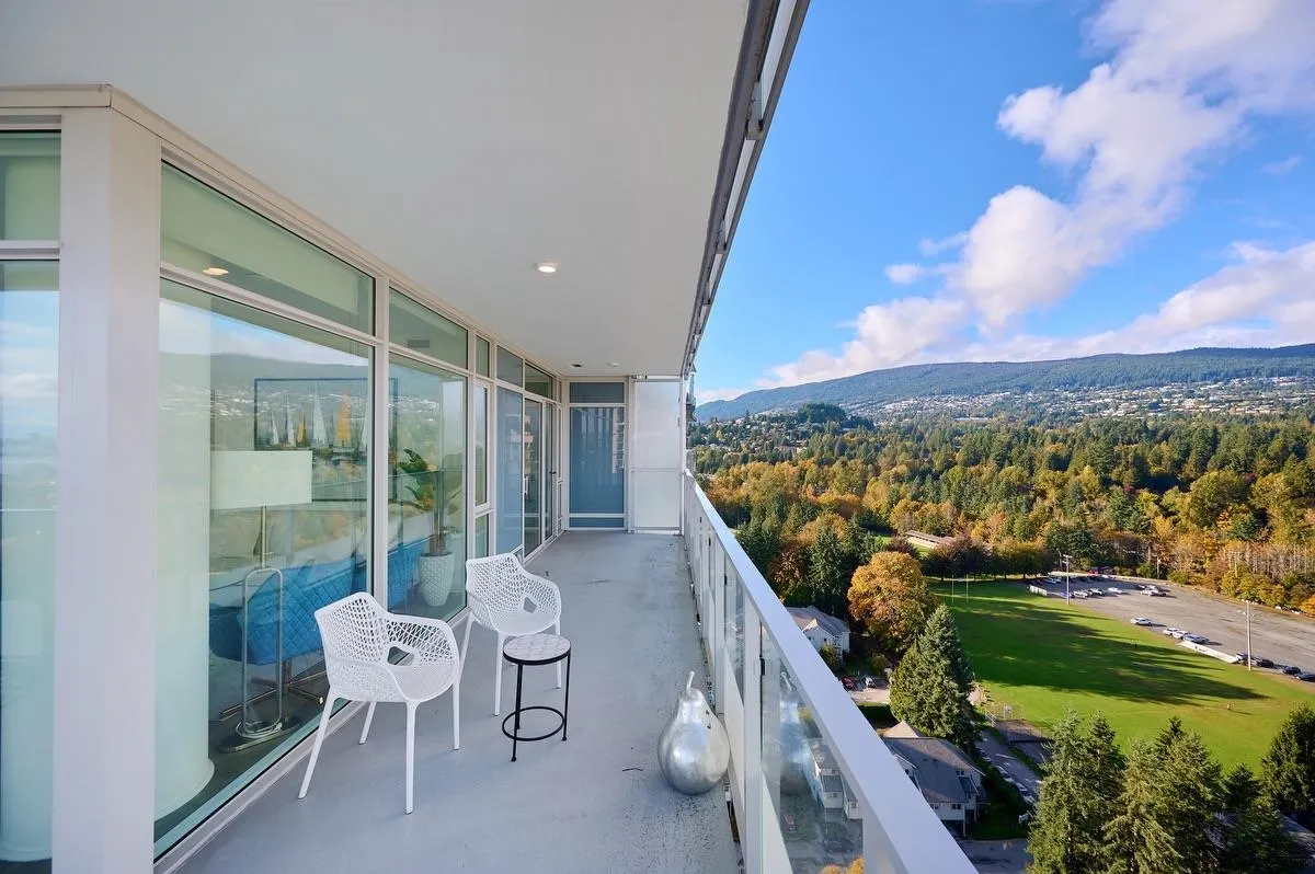 2002 200 Klahanie Court