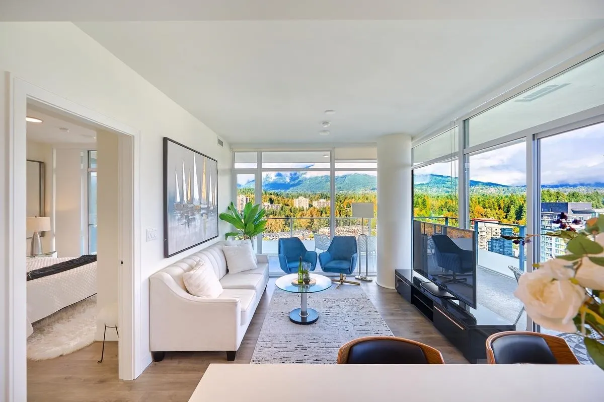 2002 200 Klahanie Court