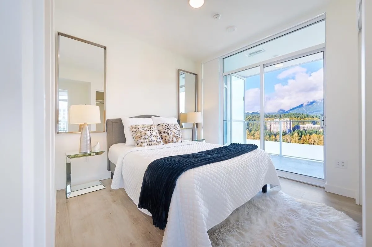 2002 200 Klahanie Court