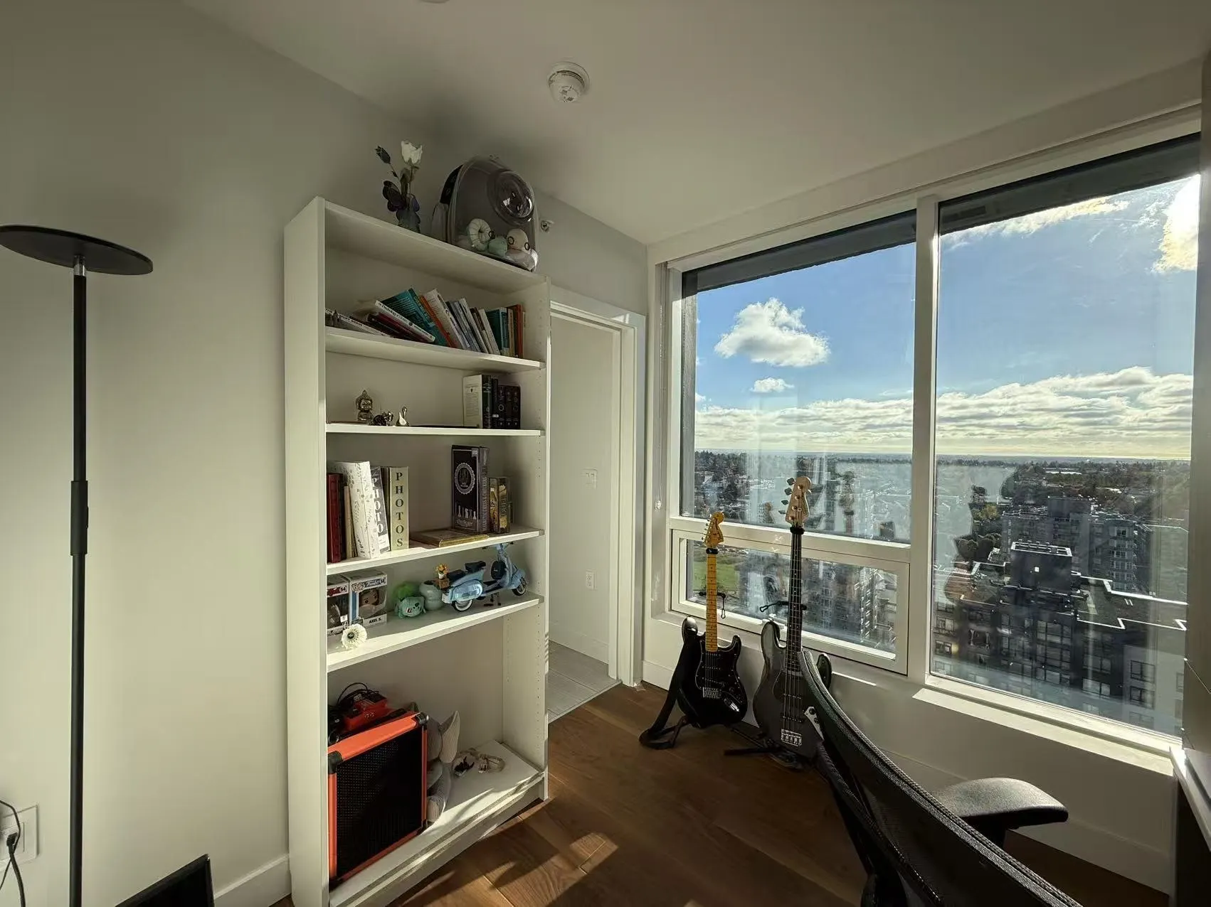 2106 5058 Joyce Street