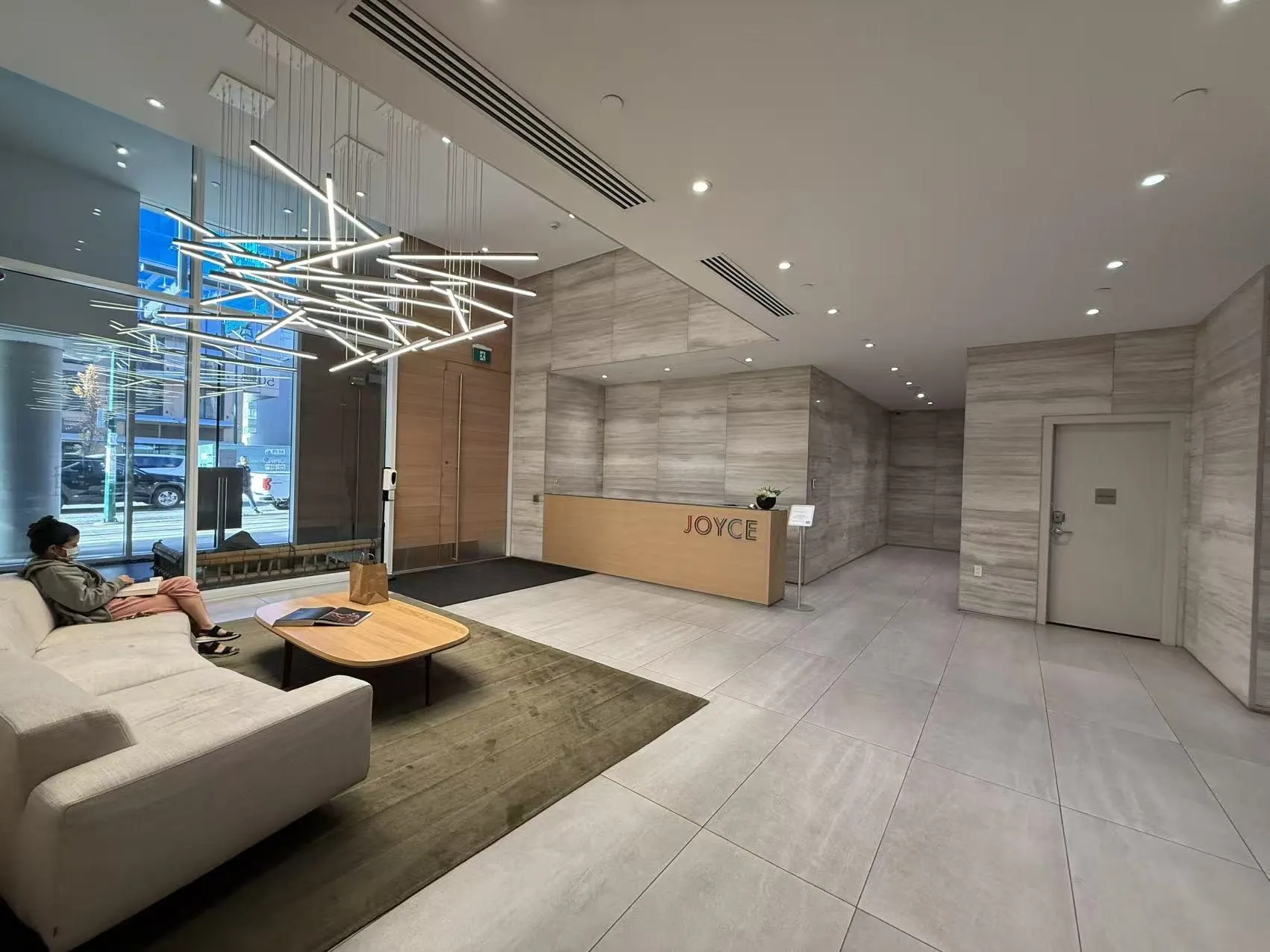 2106 5058 Joyce Street