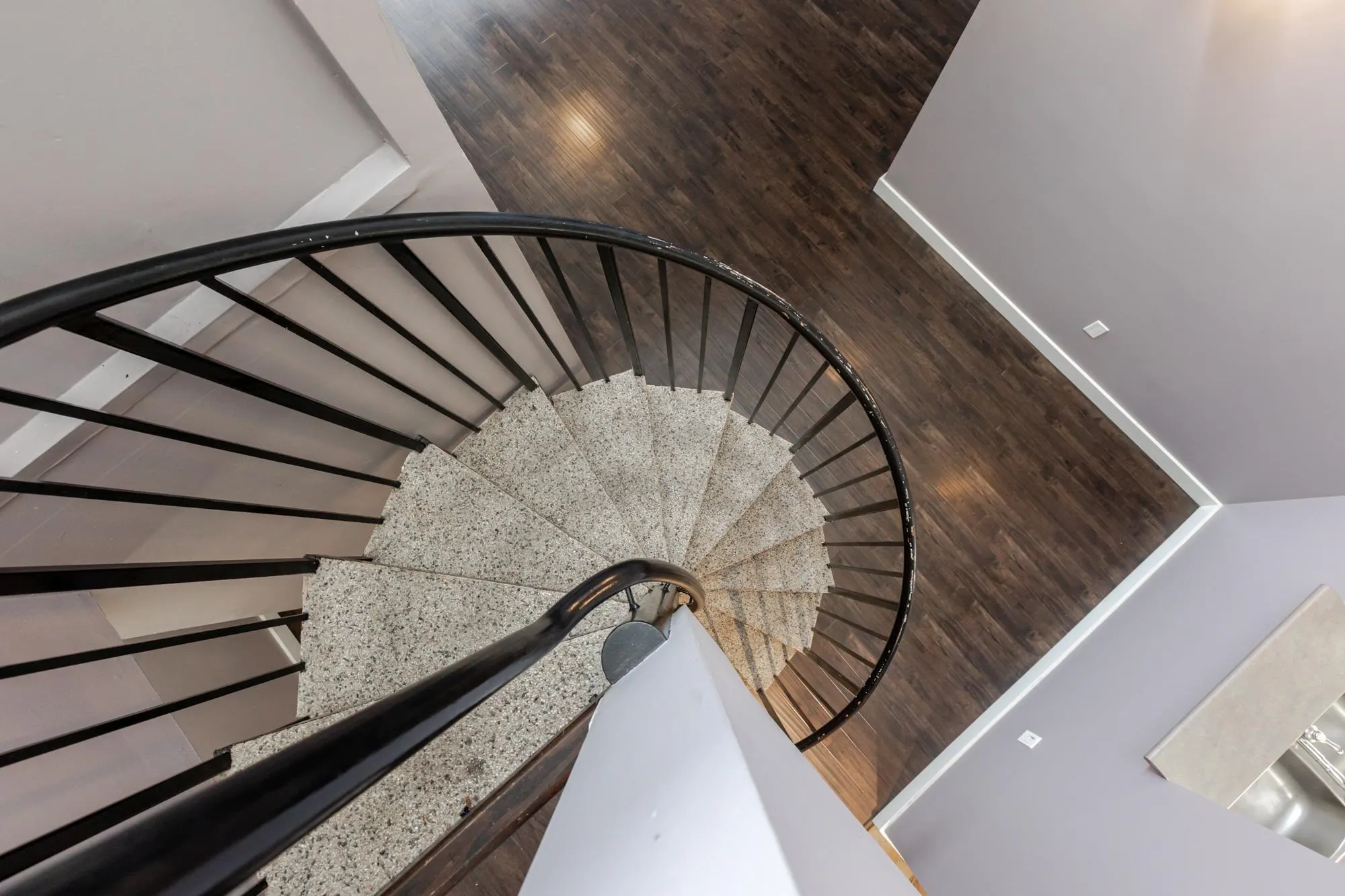 415 14377 103 Avenue