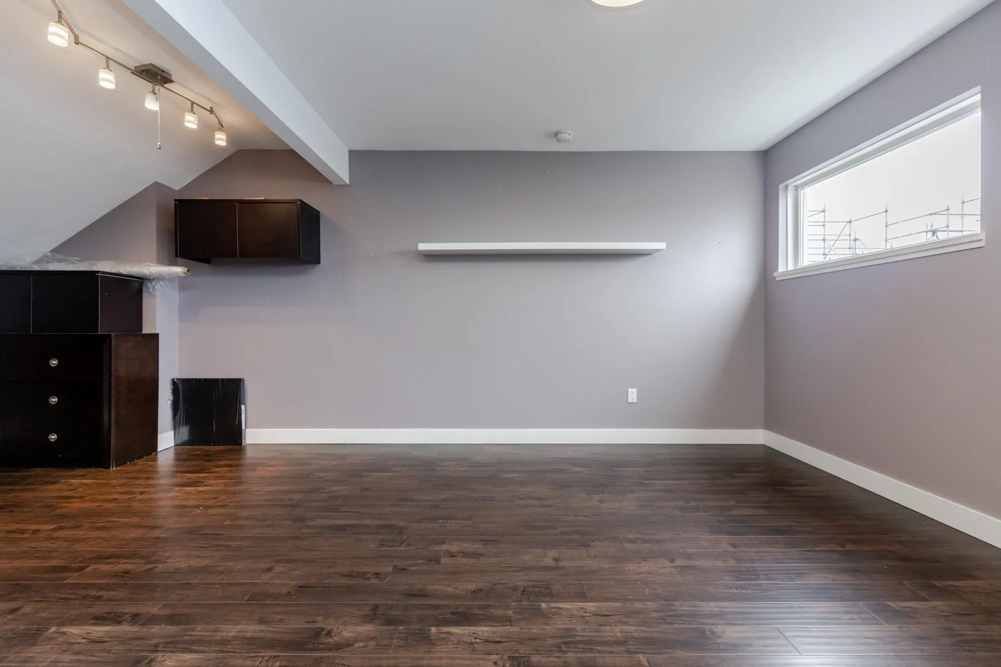 415 14377 103 Avenue