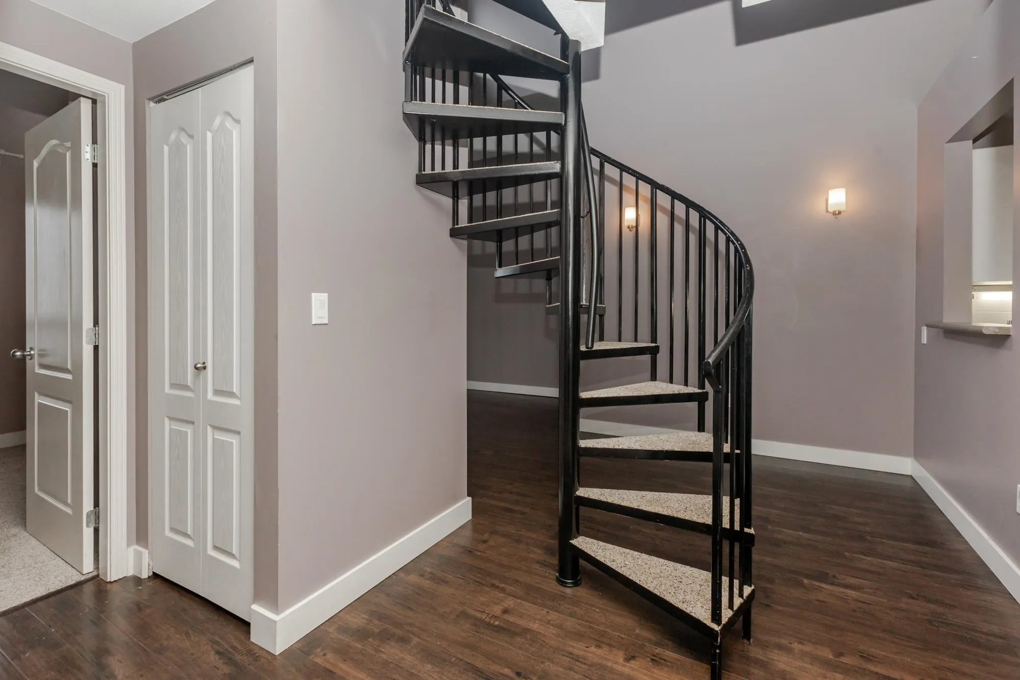 415 14377 103 Avenue