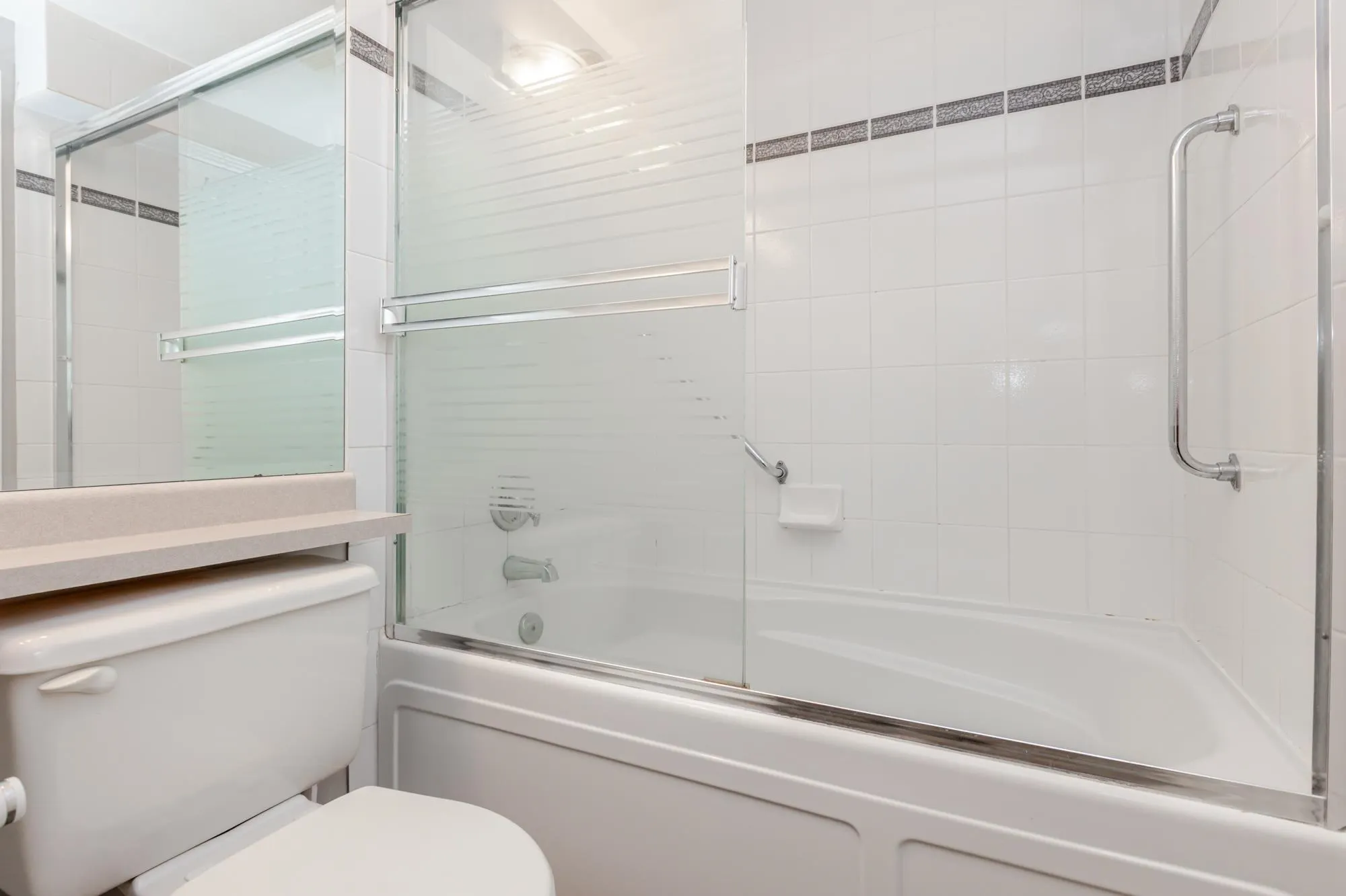 415 14377 103 Avenue