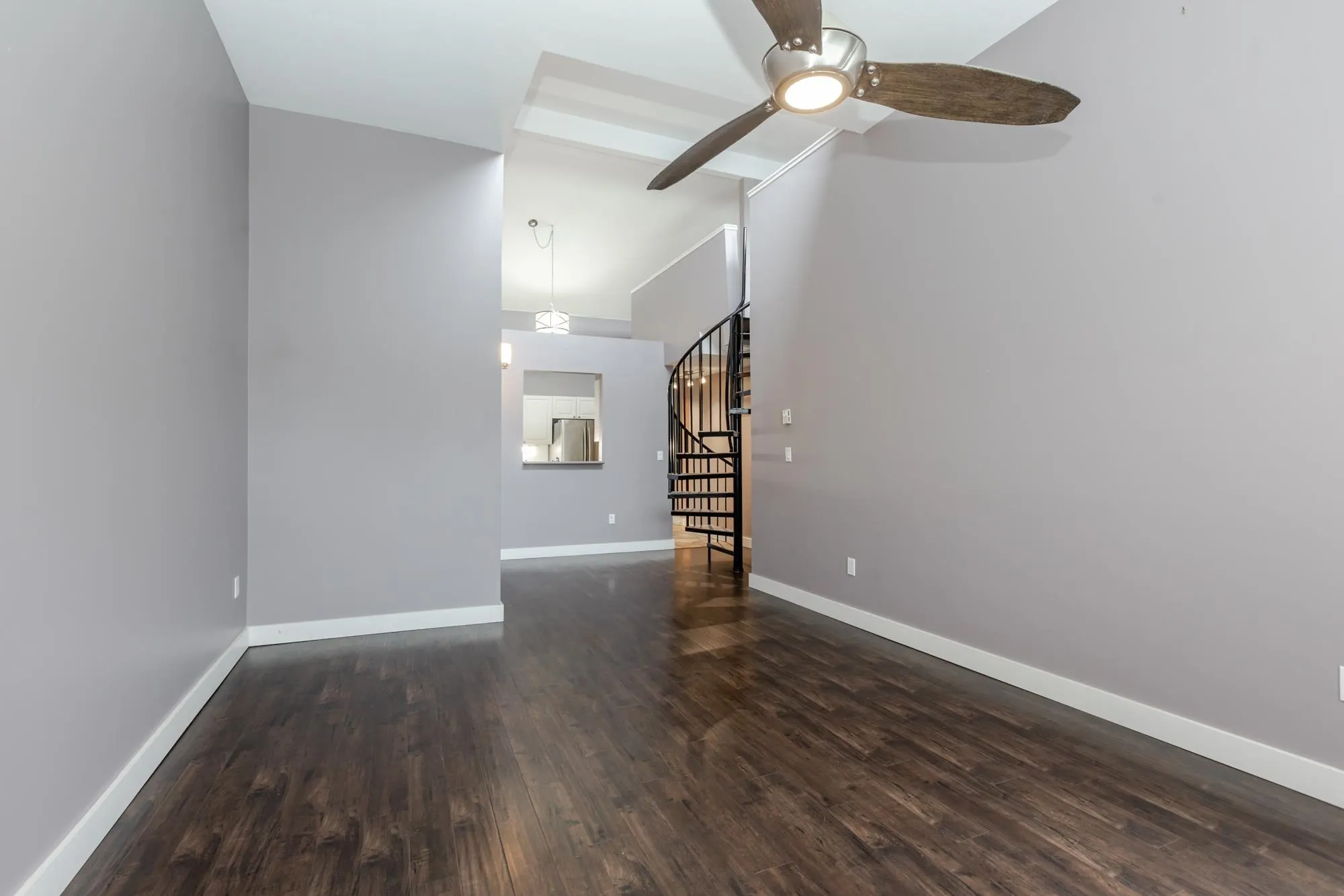 415 14377 103 Avenue