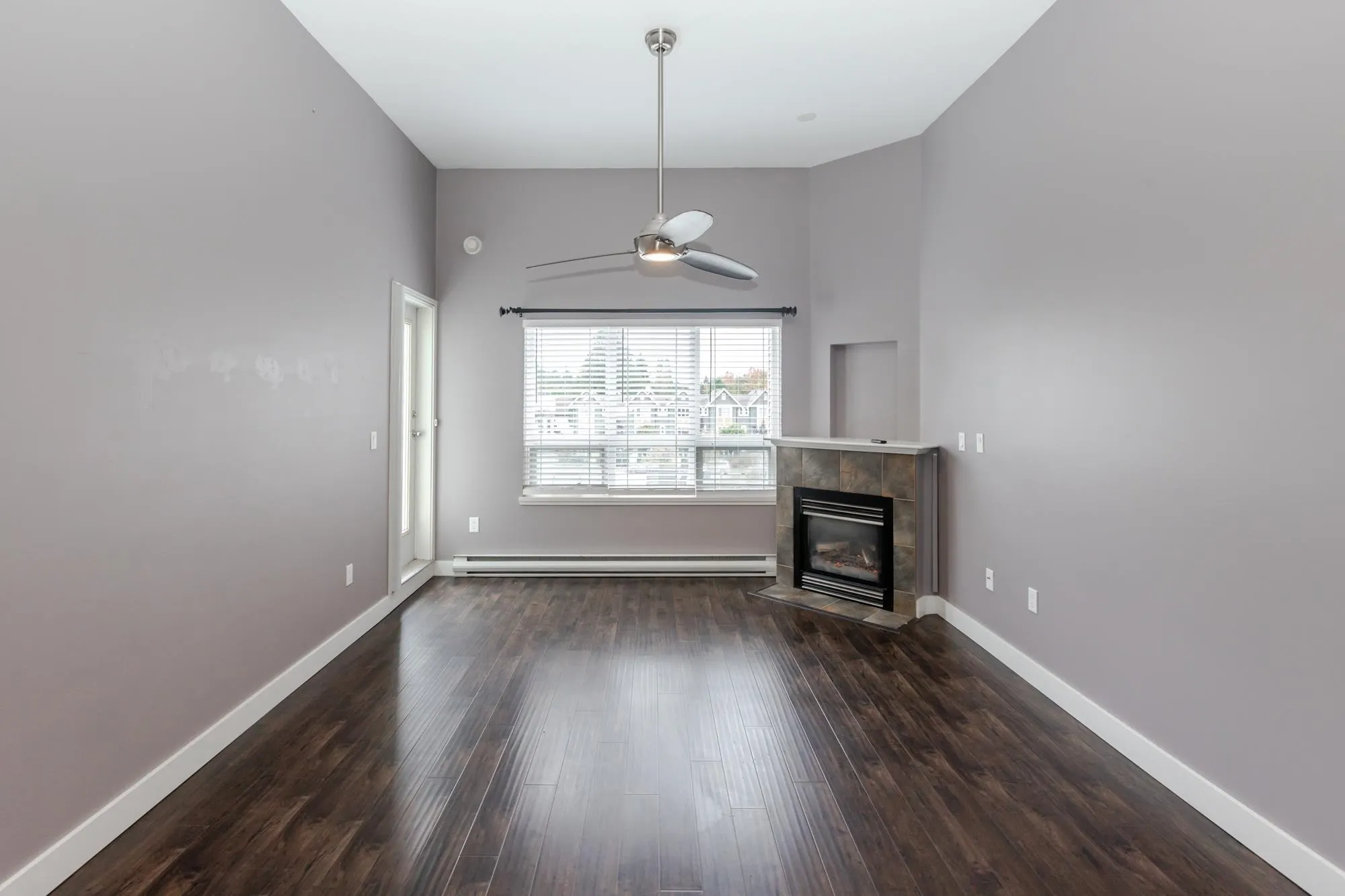 415 14377 103 Avenue