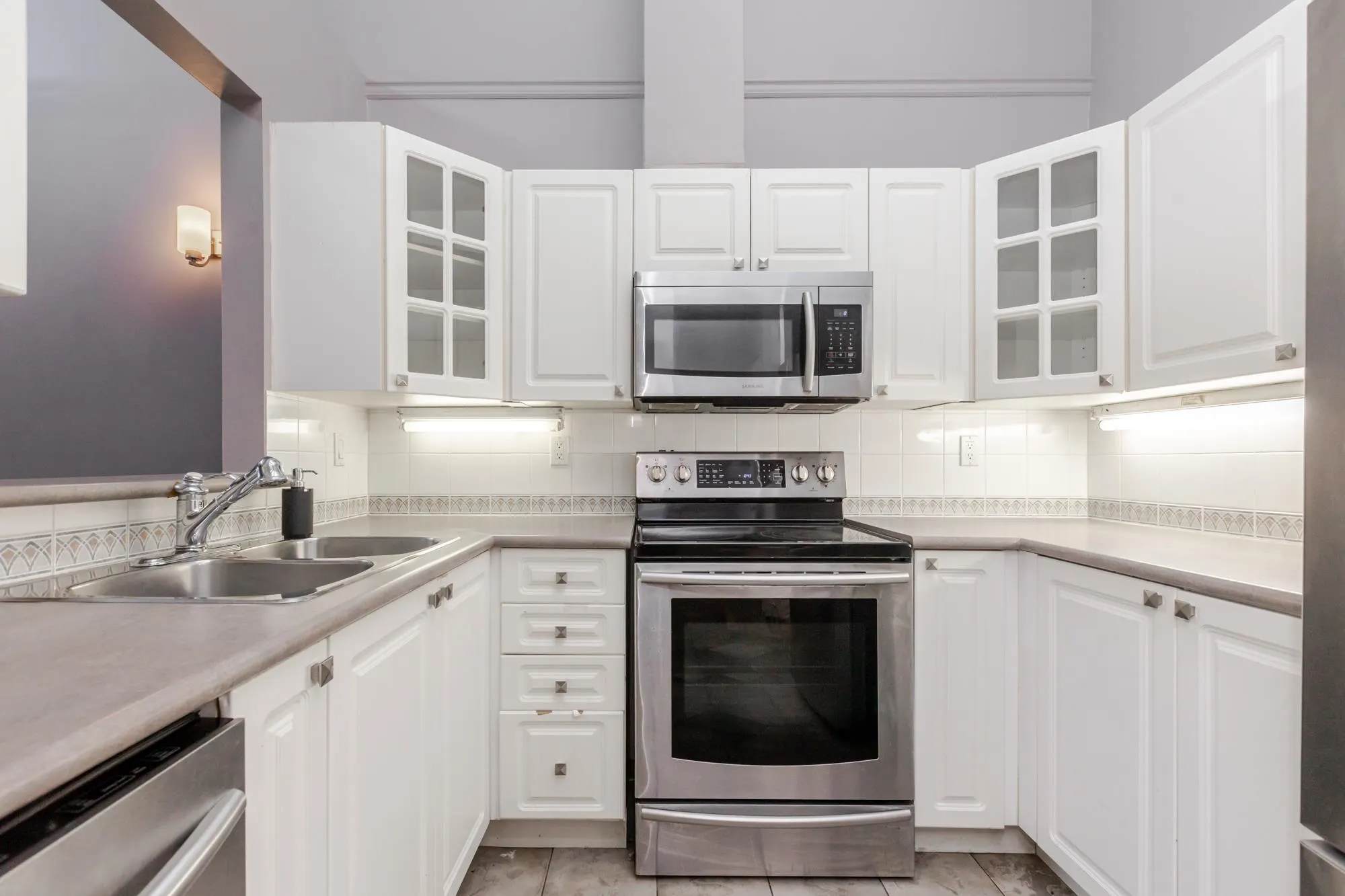 415 14377 103 Avenue