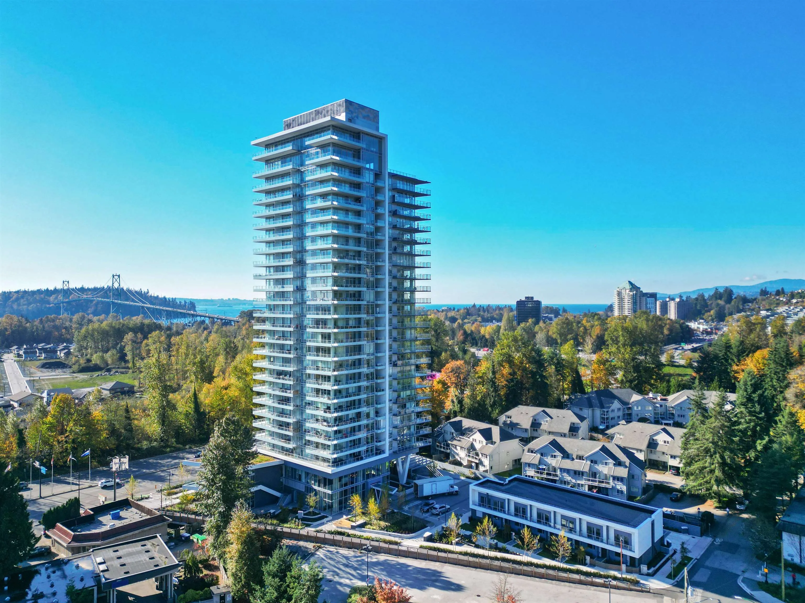 2208 200 Klahanie Court